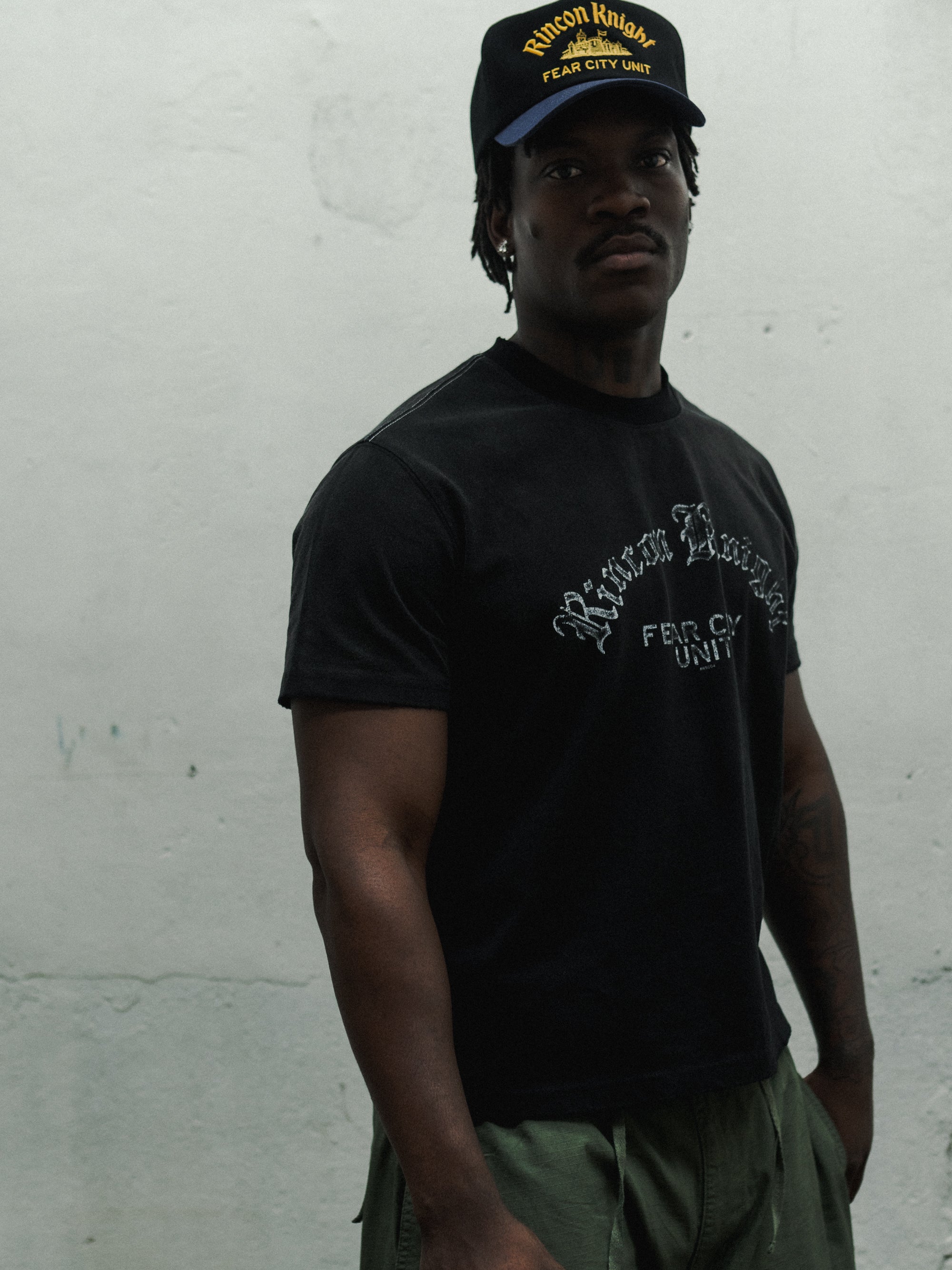 Knight Tee Lifestyle – Rincon Icons Streetwear Limited Edition